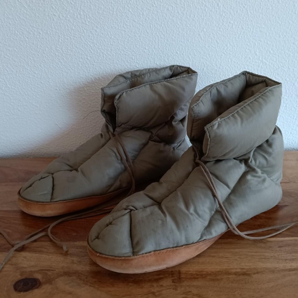 Vintage Eddie Bauer Goose Down Quilted Puffy Slippers with Leather Sole main image 4